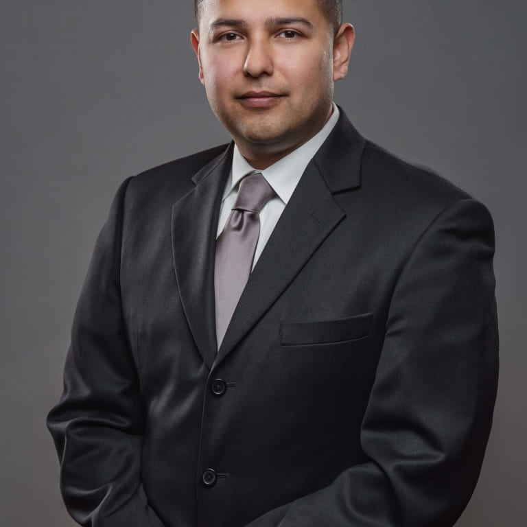 inception-app-prod/MTQxNTRiNjEtYTczNC00MGNkLWFmYzEtNDNhZGI1ZmFhNGZi/content/2018/04/headshot med.jpg