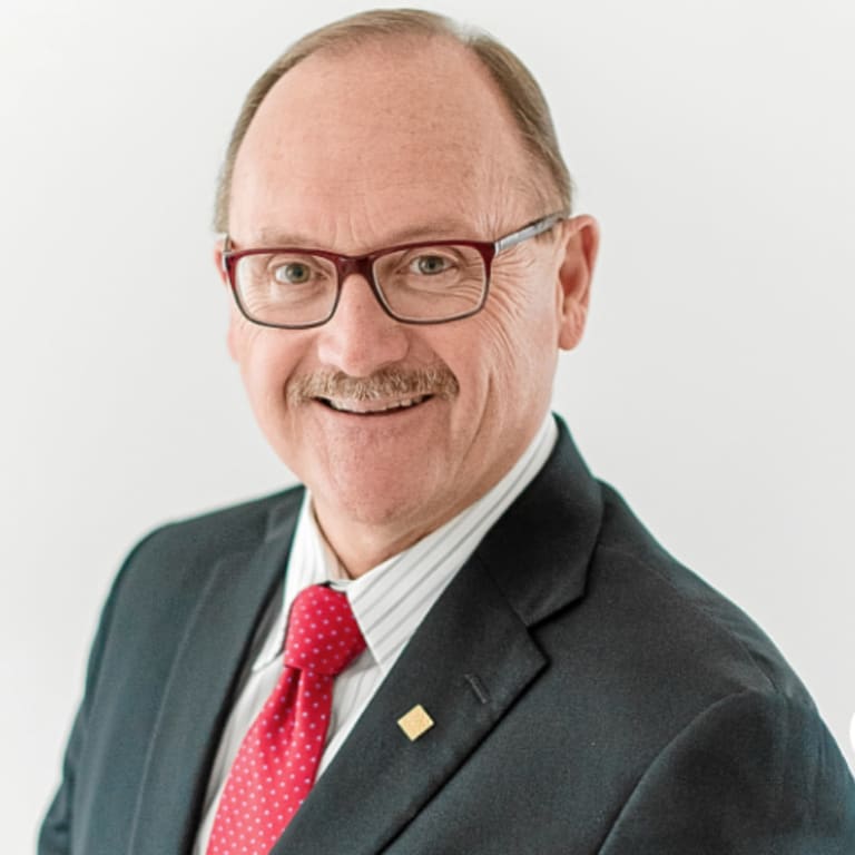 inception-app-prod/NDE5ZTk5NmItOTZjNS00ZDQyLThmZWMtY2Q5NzQ1NWYzZDVl/content/2018/03/Jeff Headshot.jpg