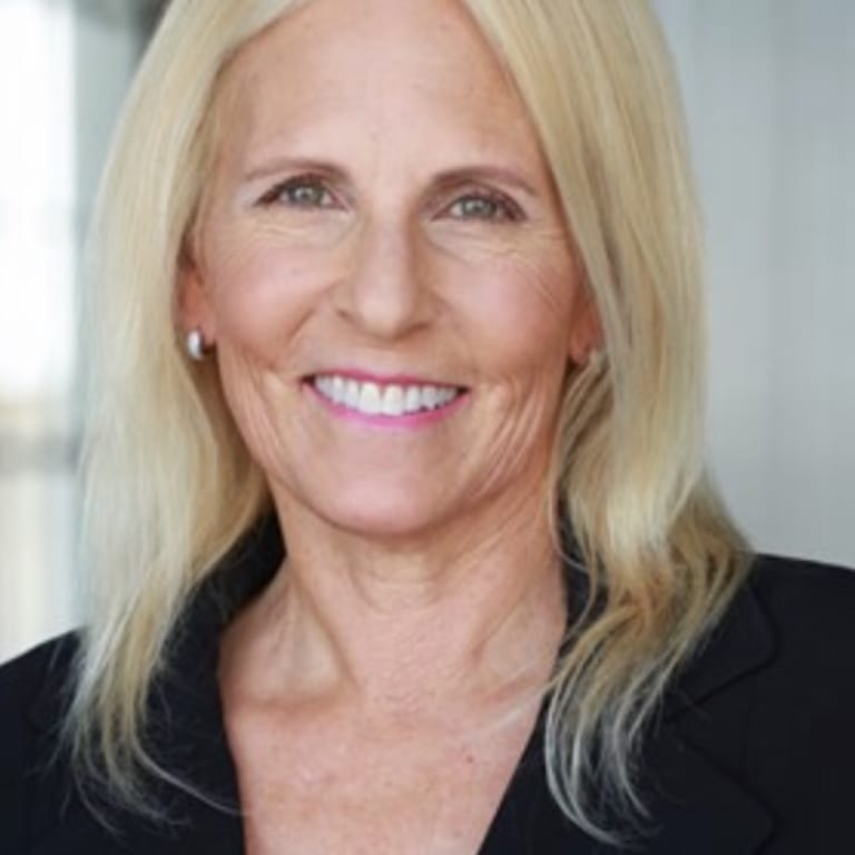 inception-app-prod/NDUzZDgwNDYtNDkyOC00MDJkLTlmZTctZDIzNjJkZmRkMzBi/content/2019/02/Laurie smaller pic-2.jpg