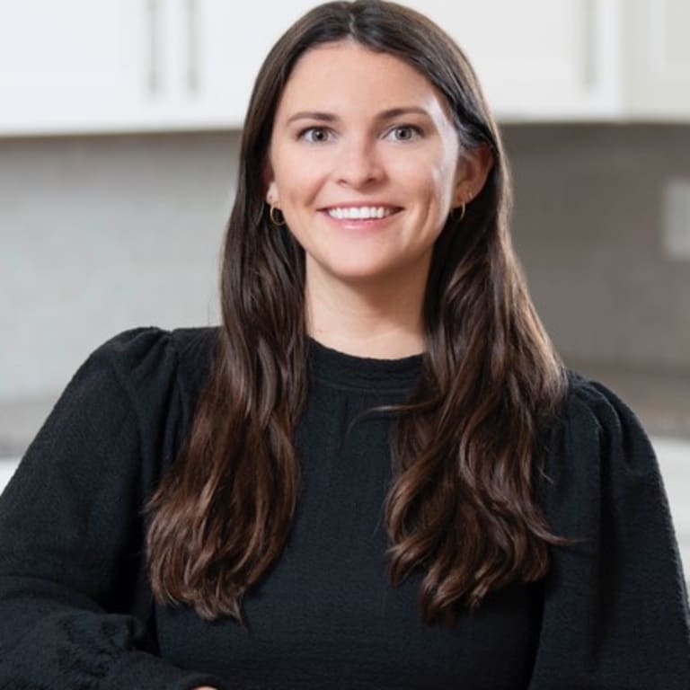 inception-app-prod/ZGY1ZGViMmUtYzBhZi00YWVjLTlkZDEtY2Q1NDUzZjBmNzJl/content/2021/07/Molly Headshot Cropped.jpeg