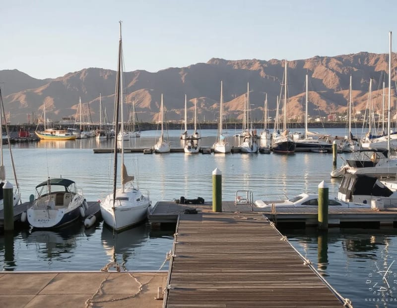 People-free marina scene in San Carlos, Sonora