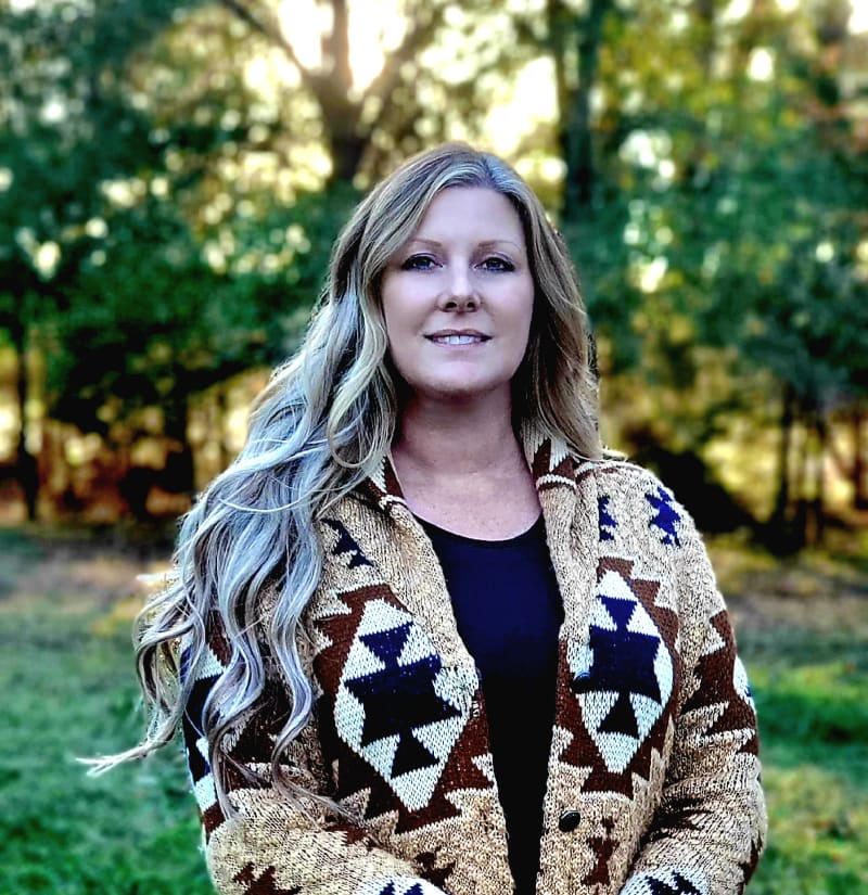 Melissa Summers - Broker & Owner - Country Roots Realty