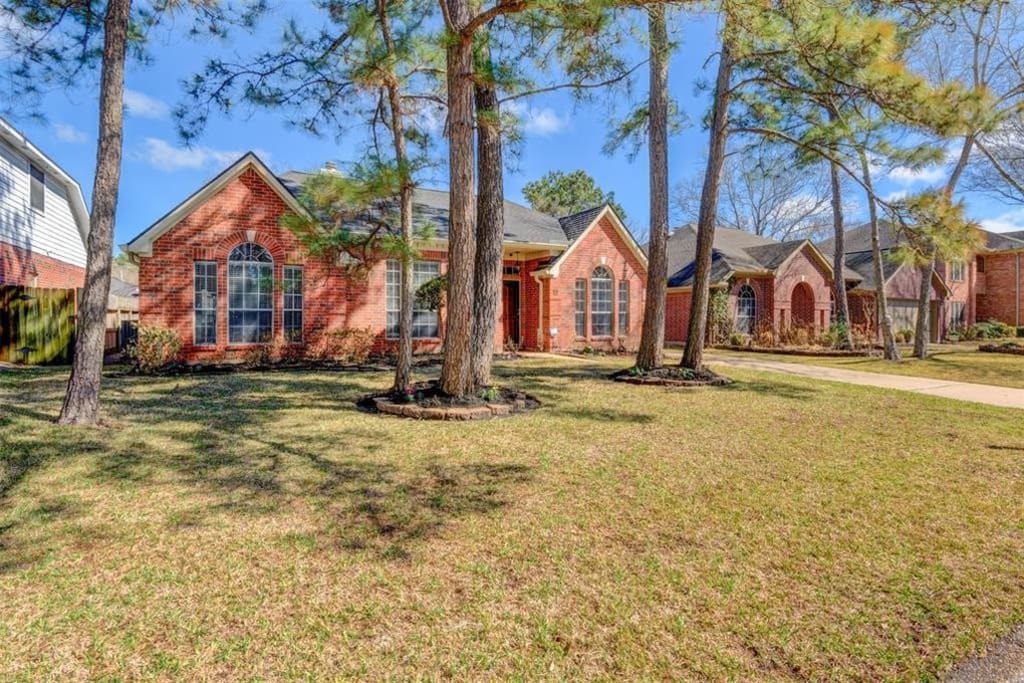 22 Dover Dr Conroe, TX 77304 inception-app-prod/ZTBjMjU3YTYtM2E4OS00YmI0LWJmNzYtMzRjYWQyMGY5NWUx/content/2021/10/1411abf3d48211f1086510265c399cc0b98b79c6.png