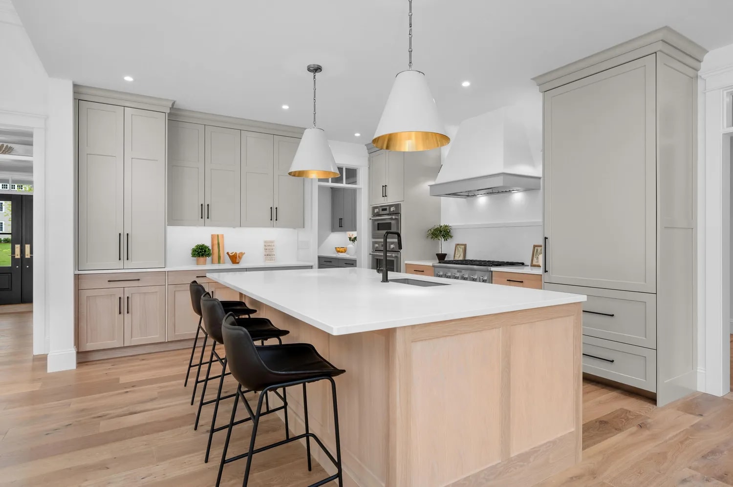 Search Cape Cod Luxury Homes inception-app-prod/ODkzZWM5M2YtMTI0Ny00ZGY5LWEzNzMtNTIzMDlkOTU0Nzgw/content/2026/06/70fc9908b3abd5b40710bf61b4a1b578e6d327e0.webp